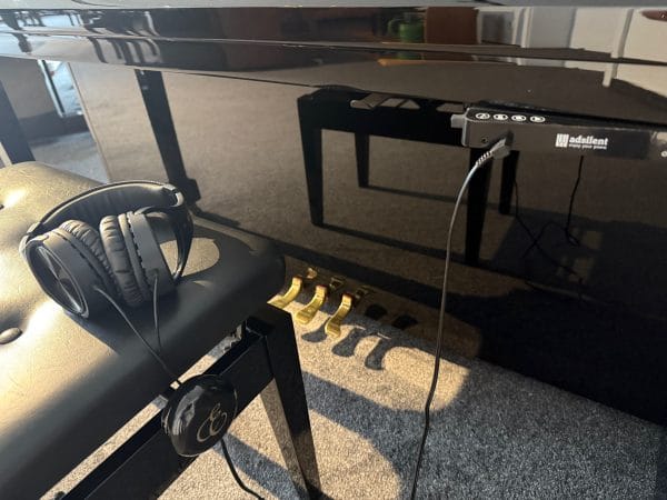 ESSEX – Klavier by Steinway, Modell EUP 123 incl. Stummschaltung - Image 3