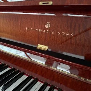 STEINWAY & SONS - Klavier, Modell K - 132 Crown Jewel