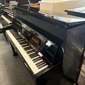 SEILER - Klavier, Modell 116 in schwarz poliert