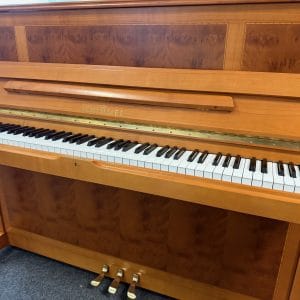 SCHIMMEL - Klavier, Modell 118 in Kirschbaum/Eibe satiniert