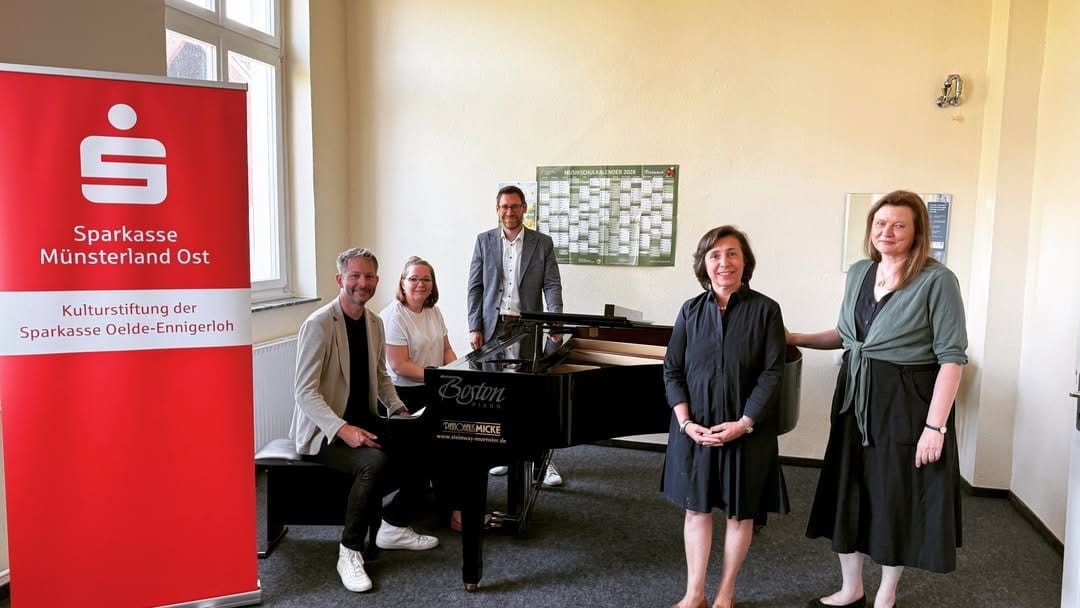 Neuer Boston-Flügel by Steinway für die Schule für Musik in Oelde