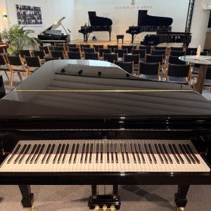 STEINWAY & SONS - Flügel, Modell B - 211 in schwarz Hochglanz poliert